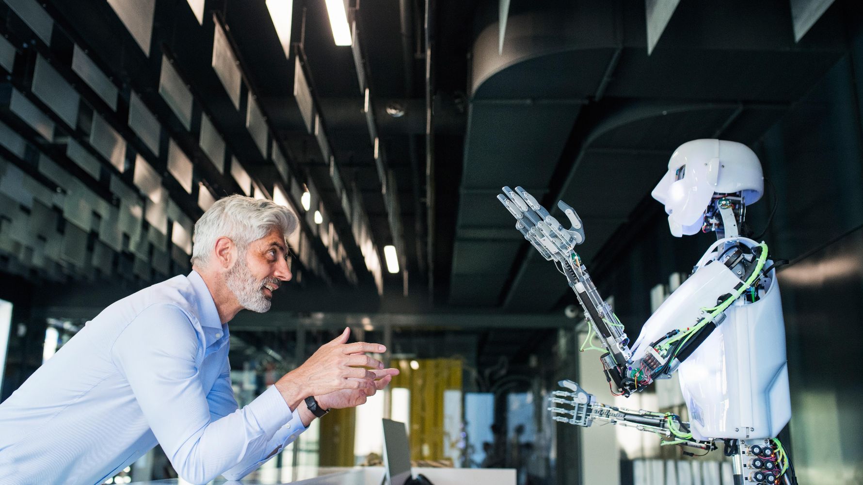 Let’s chatbot: Can AI revolutionize your travel program?