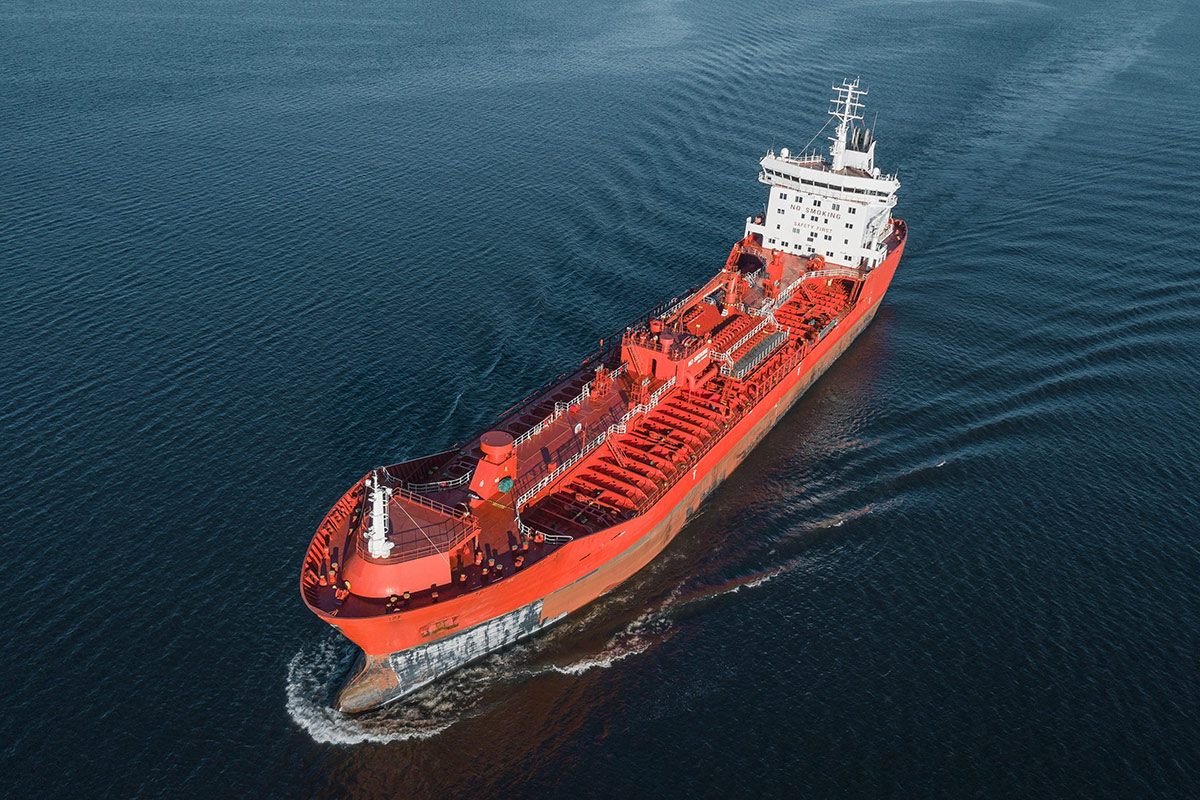Experience on ERM route deals and negotiated fares to manage crew changes and control project costs delivers $1M+ savings